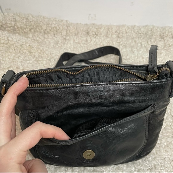 The Trend Made in Italy Black Leather Crossbody Purse Bag - Picture 10 of 11